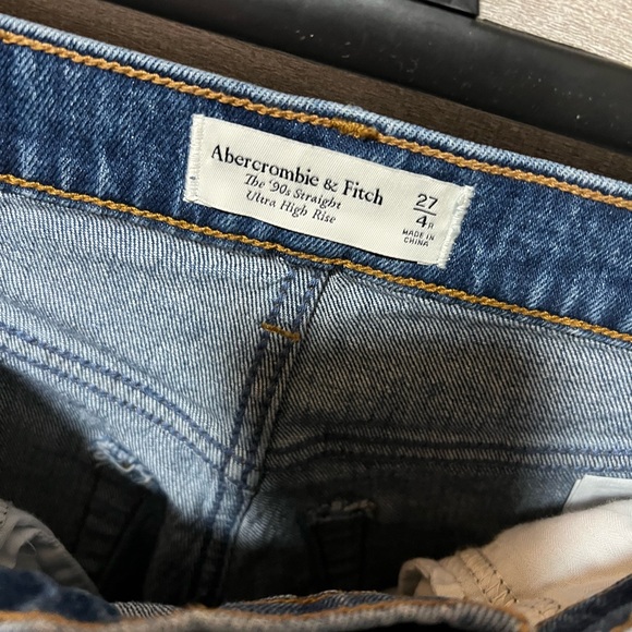 Ultra high rise 90s straight- Abercrombie - Picture 2 of 3